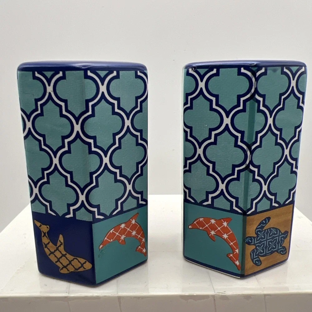 SeaWorld Moroccan Style Ceramic Salt & Pepper Shakers Sea Turtles Dolphins Blue